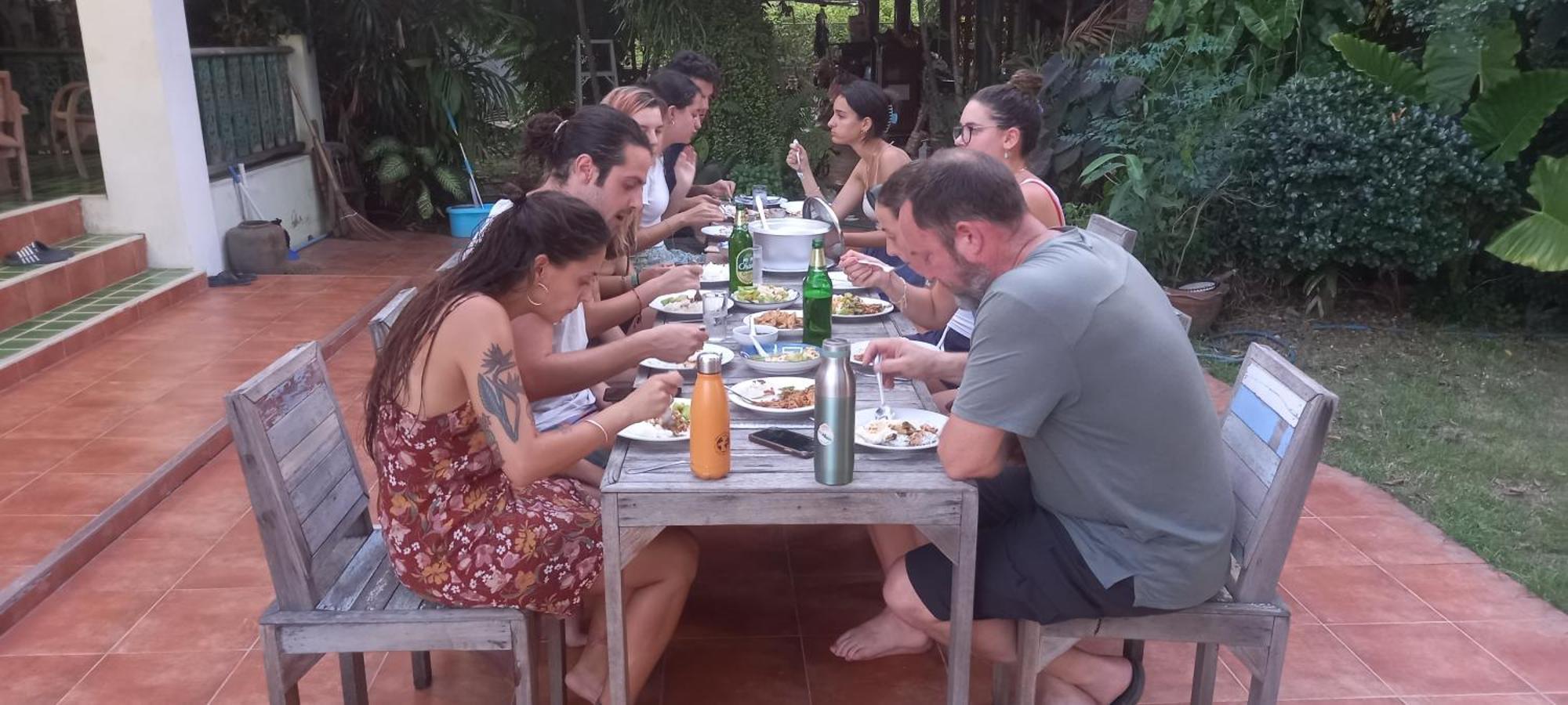 Plus Hostel Ayutthaya Eksteriør bilde