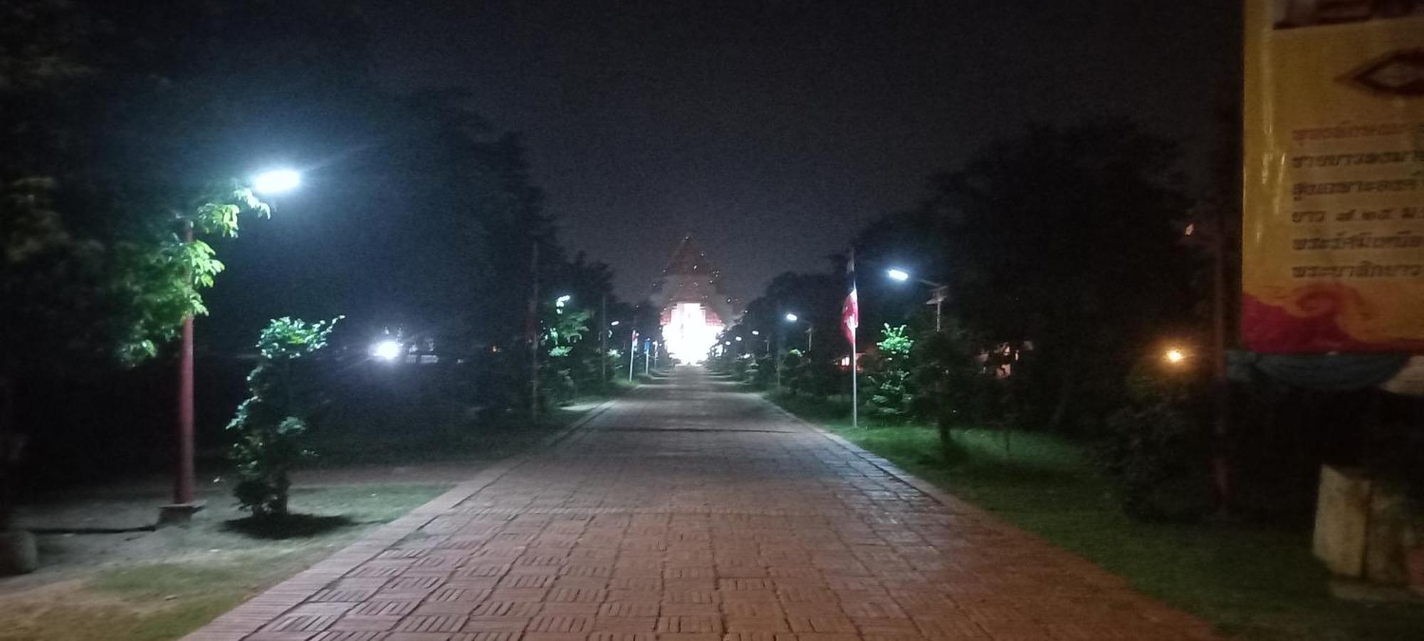 Plus Hostel Ayutthaya Eksteriør bilde