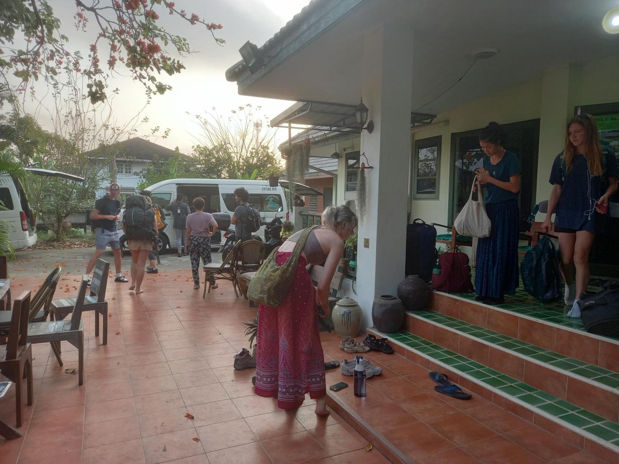 Plus Hostel Ayutthaya Eksteriør bilde